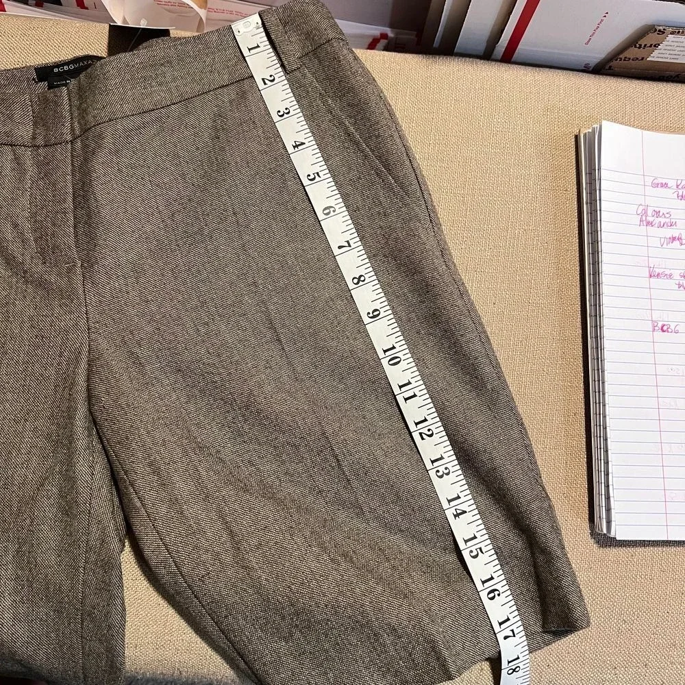 BCBGMAXAZRIA Bermuda Short Women 4 New Taupe Career Tailored Professional Shorts